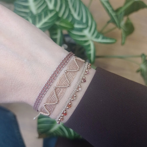 Designed and handwoven to be worn at all times using traditional artisanal handcrafting and techniques that take plenty of time and love  Details:  - Handwoven using Polyester  -Can be worn in the water  - Stainless steel "LeJu London" logo/tag  - Width 3mm