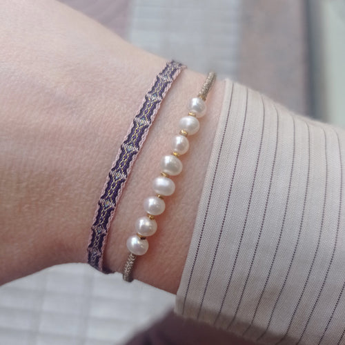 Designed and handwoven to be worn at all times using traditional artisanal handcrafting and techniques that take plenty of time and love  Details:  - Handwoven using Polyester  -Can be worn in the water  - Stainless steel "LeJu London" logo/tag  - Width 3mm