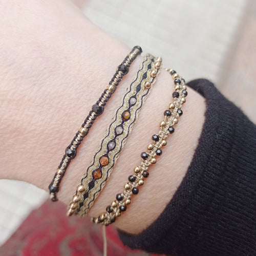 HANDMADE MIX BRACELET IN BLACK TONES WITH INTERMIXED SEMI PRECIOUS STONES AND ROSE GOLD