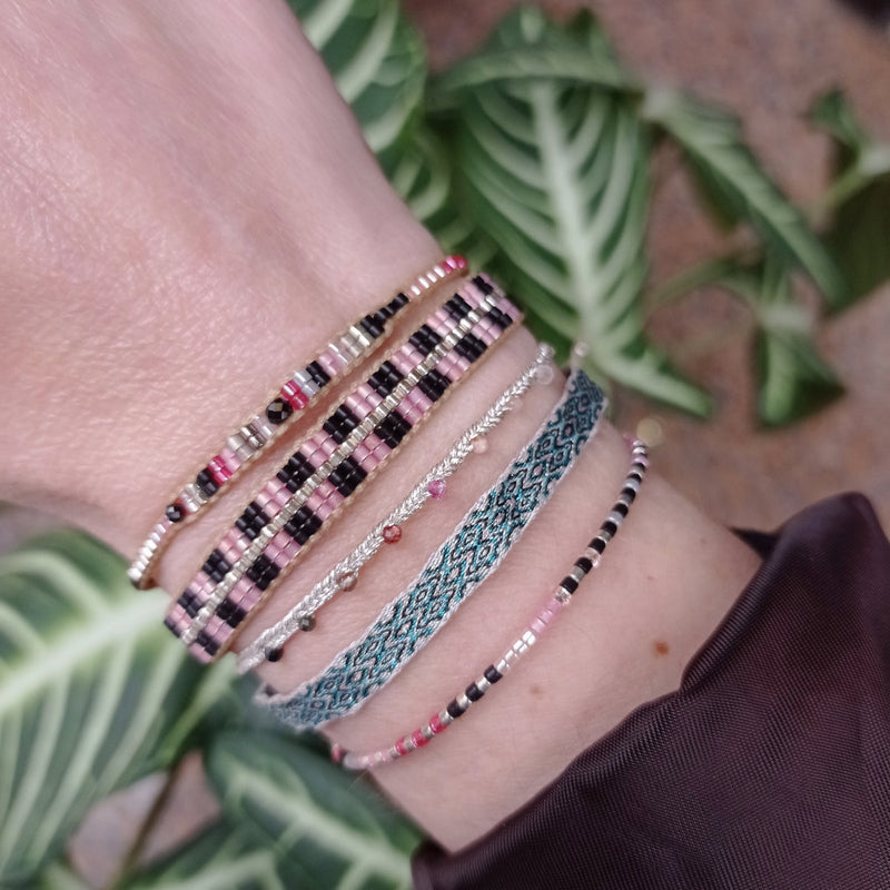 HANDMADE BEADED BRACELET IN PINK TONES
