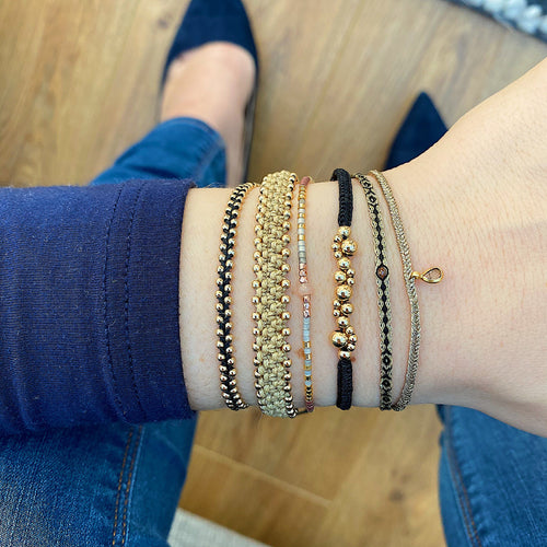 HANGING DIAMOND IN GOLD