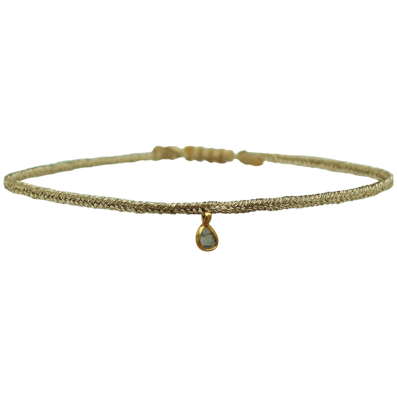 HANGING DIAMOND IN GOLD