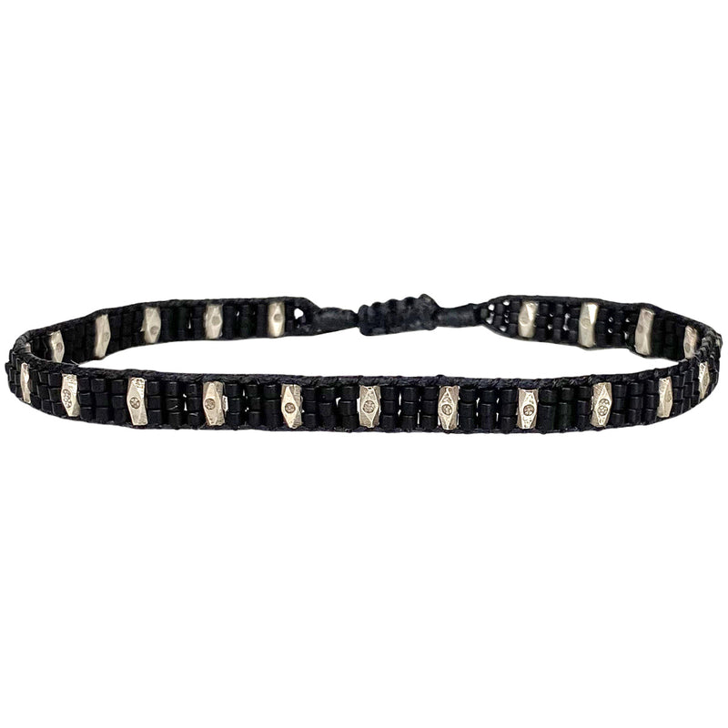 Handmade using  glass beads and 925 sterling silver squares, this cool bracelet will give to your looks a touch of style and elegance  Details:  -Japanesse glass beads  -925 sterling silver details   -Adjustable bracelet for men   - Width: 5 mm  - Can be worn in the water