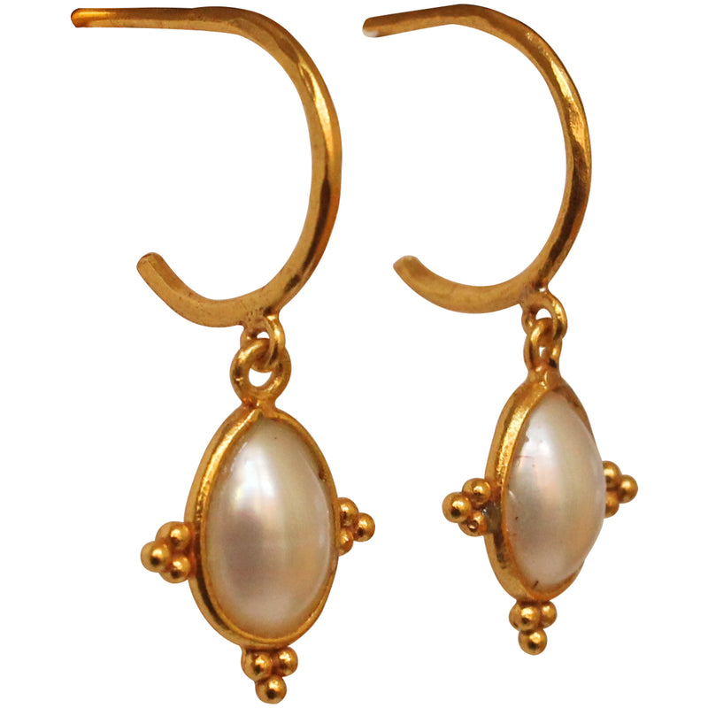 BEAUTIFUL OVAL DROP PEARL EARRINGS