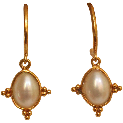 BEAUTIFUL OVAL DROP PEARL EARRINGS