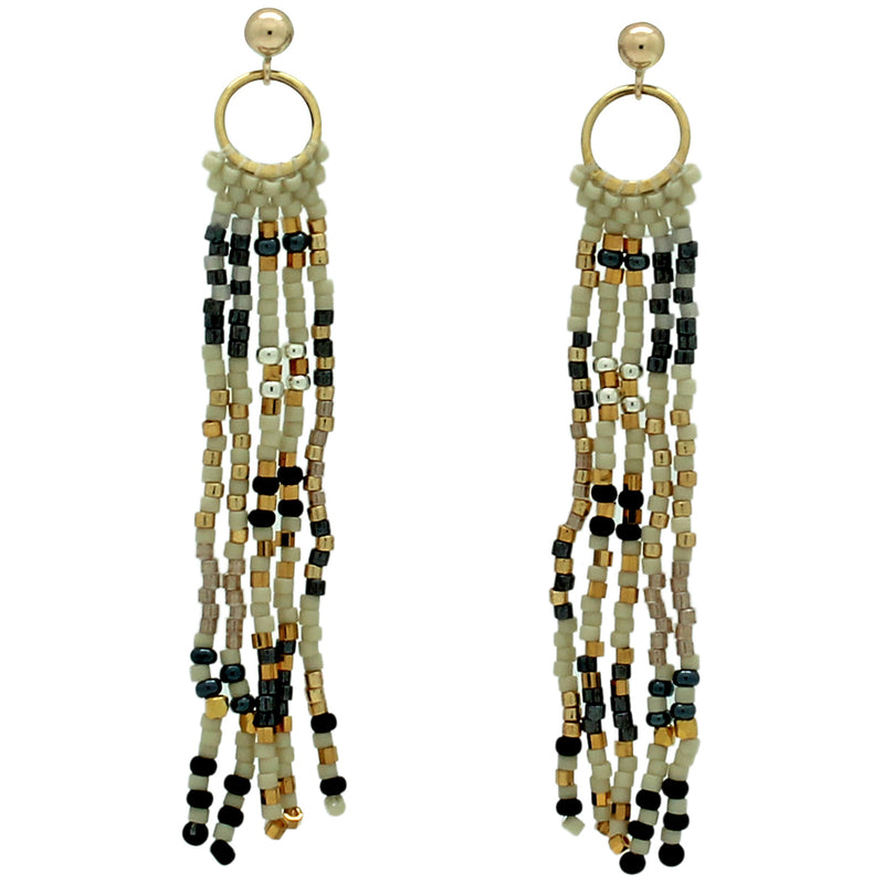 TOPO EARRINGS IN NEUTRAL TONES