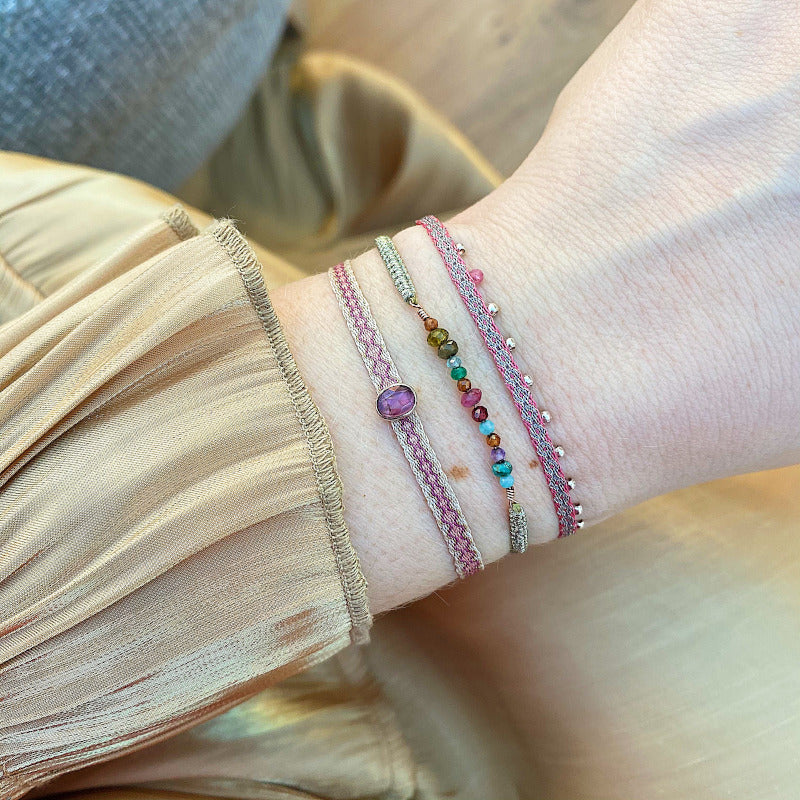 STONE BRACELET IN PINK AND SILVER TONES