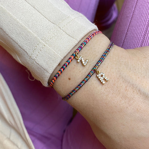 PETITE HANDMADE BRACELET FEATURING LETTER R ZIRCON CHARM
