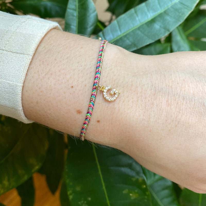 PETITE HANDMADE BRACELET FEATURING LETTER G ZIRCON CHARM