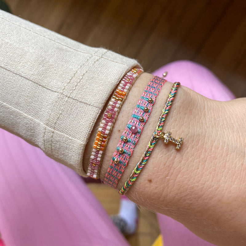 PETITE HANDMADE BRACELET FEATURING LETTER I ZIRCON CHARM
