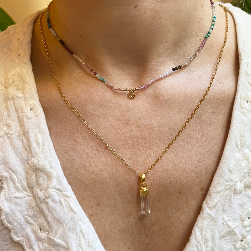 QUARTZ STONE NECKLACE IN GOLD
