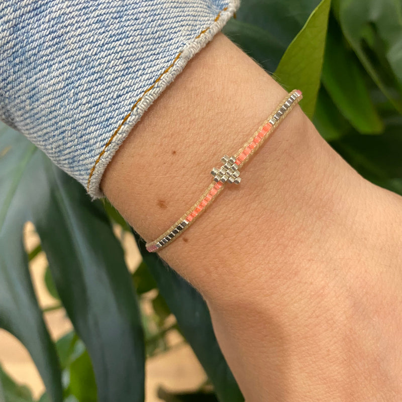 HANDWOVEN HEART BRACELET IN BRIGHT TONES AND SILVER