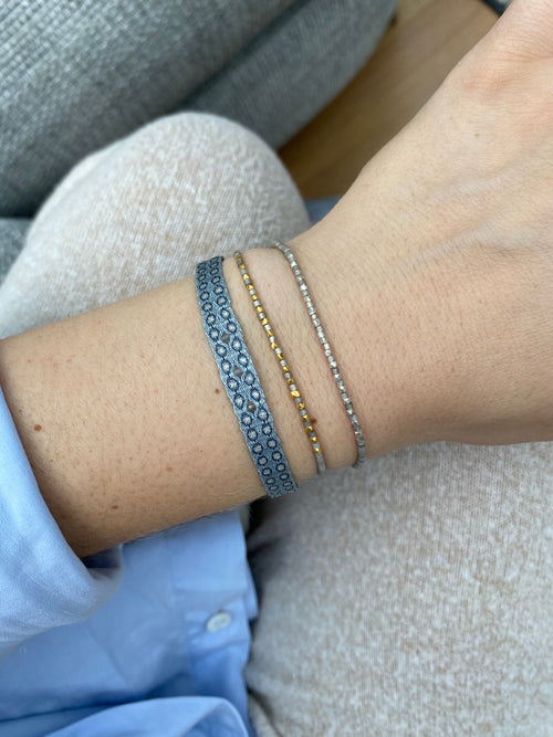 THIN BRACELET IN OYSTER GREY & GOLD