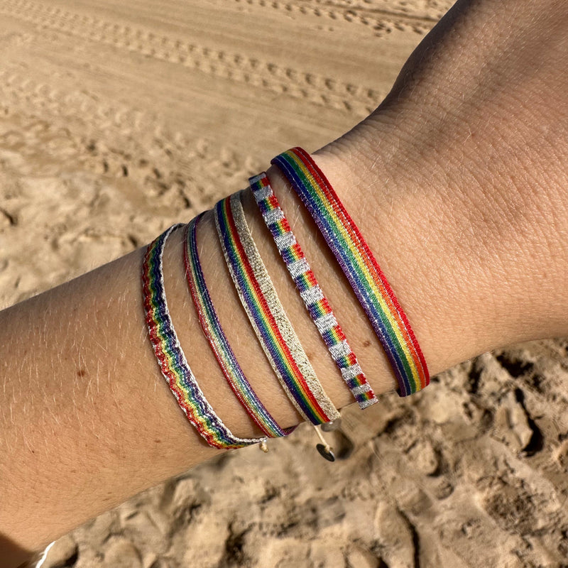 RAINBOW HANDMADE BRACELET IN SHINNY SILVER