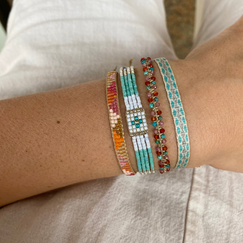 HANDMADE MARA BRACELET WITH INTERMIXED SEMI-PRECIOUS STONES