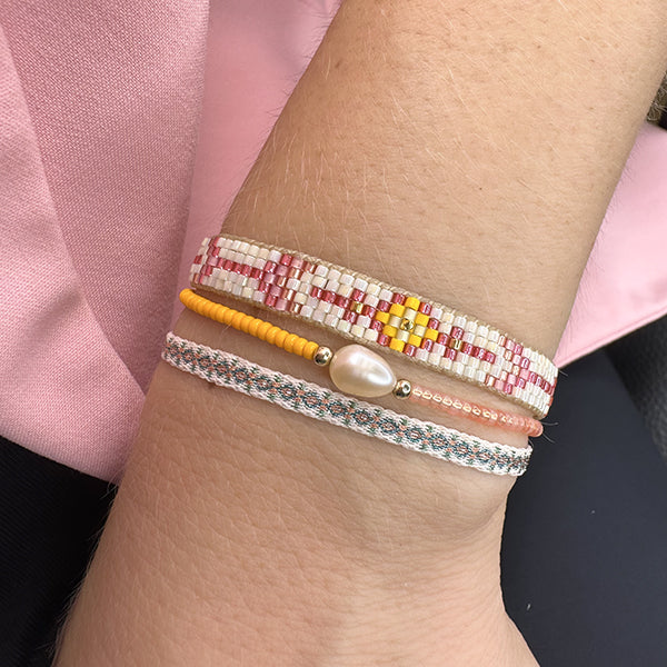 Designed and handwoven to be worn at all times using traditional artisanal handcrafting and techniques that take plenty of time and love  Details:  - Handwoven using Polyester  -Can be worn in the water - Width 3mm
