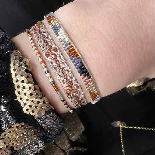HANDMADE BEADED BRACELET IN COPPER TONES