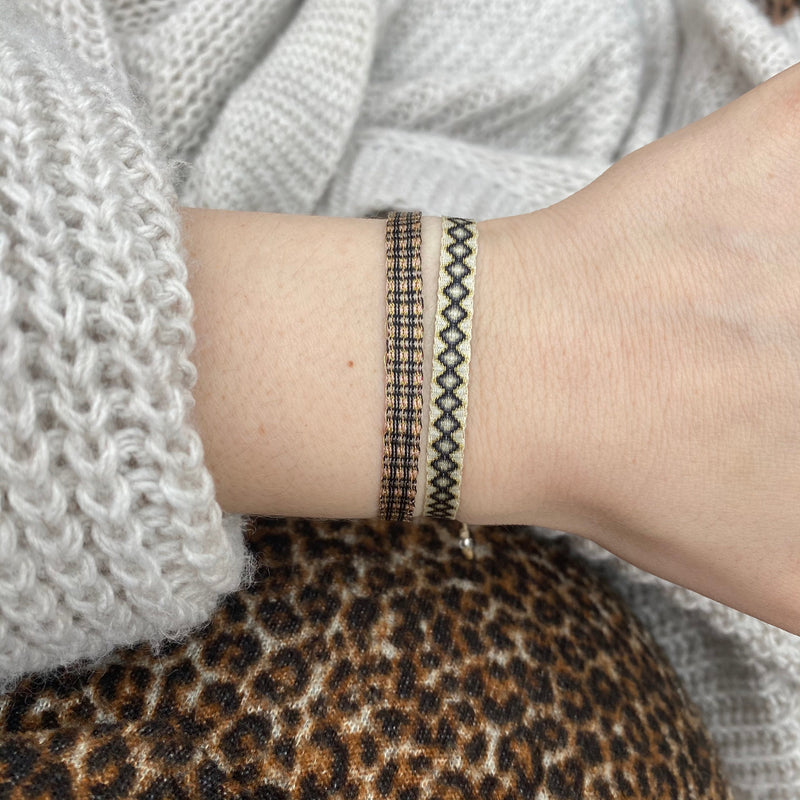 BASIC HANDWOVEN BRACELET IN BLACK, BEIGE & GOLD