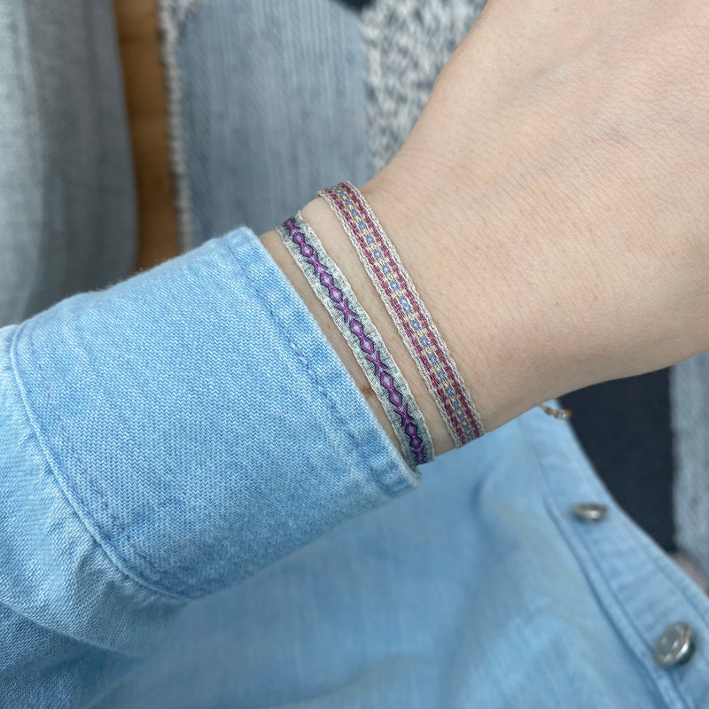 BASIC HANDWOVEN BRACELET IN BLUE, LILAC & SILVER TONES