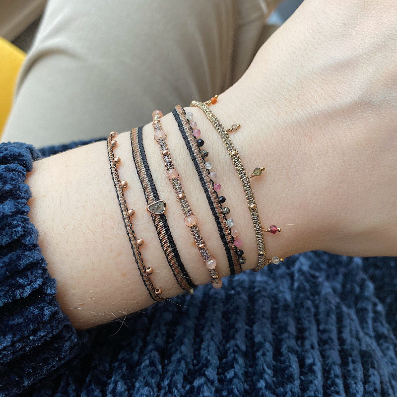 HANDMADE CHIC BRACELET IN BLACK, BEIGE & ROSE GOLD