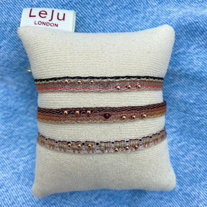 HANDMADE JESTIC BRACELET IN PINK, BEIGE AND BLACK