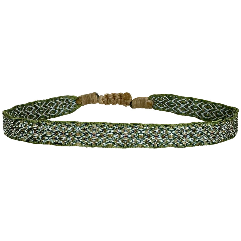 Designed and handwoven to be worn at all times using traditional artisanal handcrafting and techniques that take plenty of time and love This bracelet is handmade using neon polyester threads that glow in the dark!!  Details:  - Handwoven using Polyester  -Can be worn in the water  - Stainless steel "LeJu London" logo/tag  - Width 5mm