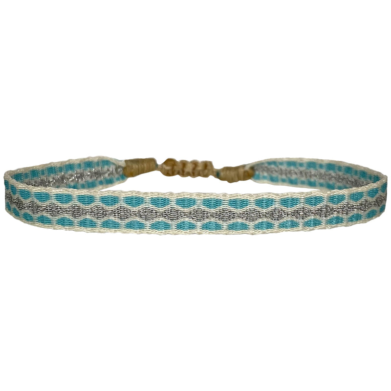 BASIC HANDMADE BRACELET IN TONES OF AQUA AND SILVER