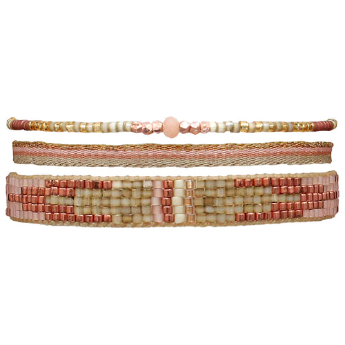 HANDMEADE SET OF THREE NEUTRAL BRACELETS WITH PEACH SUNSTONE