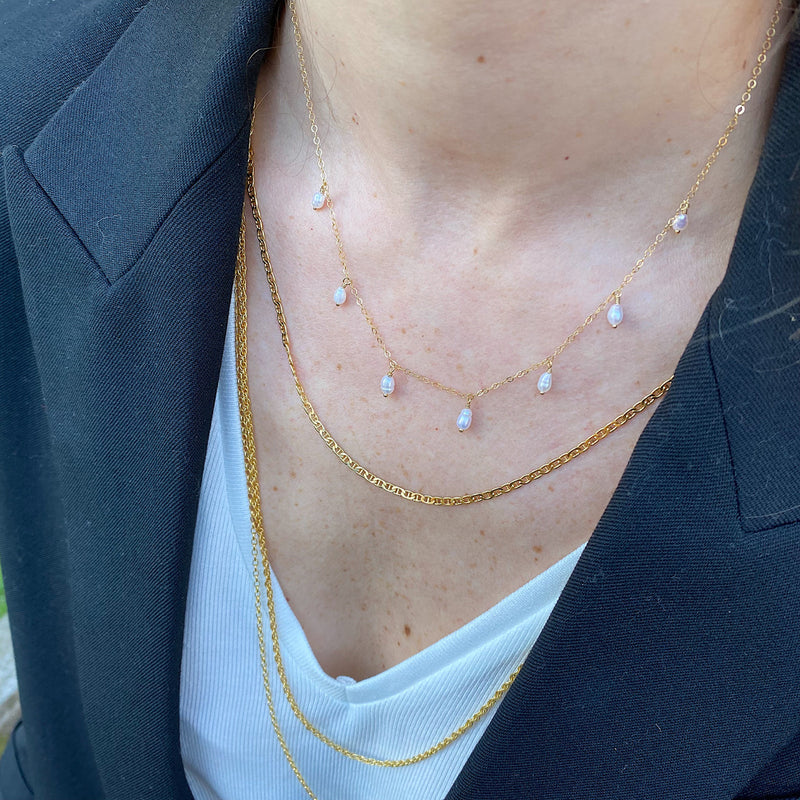 HANAUMA GOLD CHAIN AND PEARLS NECKLACE SET